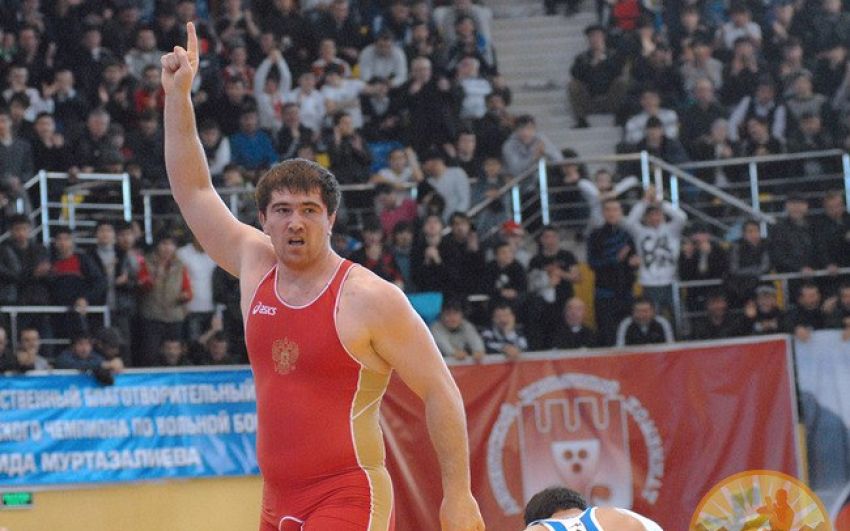 Борец РФ Бахтияр Ахмедов объявлен чемпионом ОИ-2008 вместо дисквалифицированного Таймазова