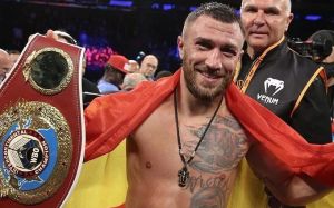 Роберт Гарсия назвал свой топ-5 лучших легковесов в мире, поставив на первое место Ломаченко
