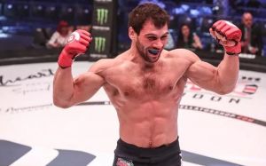 Анатолий Токов победил Шарафа Давлатмуродова на Bellator 269