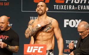  Сантьяго Понзиниббио ярко нокаутировал Нила Магни на UFC Fight Night 140