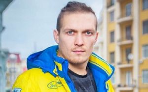 Эдди Хирн назвал потенциальных соперников для дебюта Александра Усика в супертяжелом весе