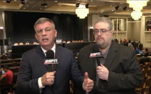 Прогнозы экспертов ESPN на бой Альвареса и Головкина.
