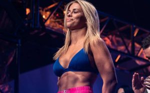 Пейдж Ванзант ответила на критику за создание аккаунта на OnlyFans: "Я продала свое тело UFC"