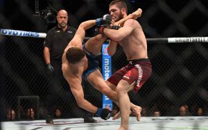 Хабиб Нурмагомедов вспомнил бой, в котором стал чемпионом UFC: "Тяжело описать эти эмоции"