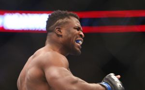 Фрэнсис Нганну отказался от боя с Дерриком Льюисом на UFC 263