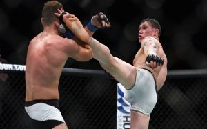 Видео боя Даррен Тилл - Джессин Айяри UFC Fight Night 109