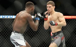 Мовсар Евлоев снялся с боя против Топурии на UFC 270