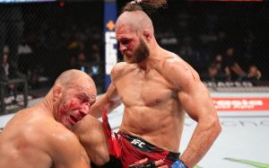 Даниэль Кормье считает, что в UFC должны отказаться от идеи реванша между Прохаской и Тейшейрой