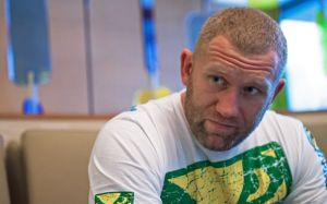 Бой Харитонова с Сандро Да Силвой отменён