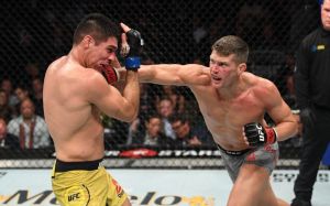 Стивен Томпсон утверждает, что сломал руку в бою с Висенте Люке на UFC 244