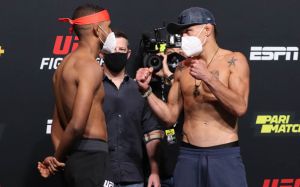 Видео боя Питер Барретт - Юссеф Залал UFC on ESPN+ 32