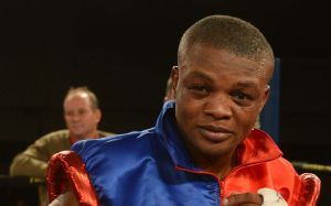 Илунга Макабу перебил Михала Чеслака в ярком бою, став чемпионом WBC в первом тяжелом весе