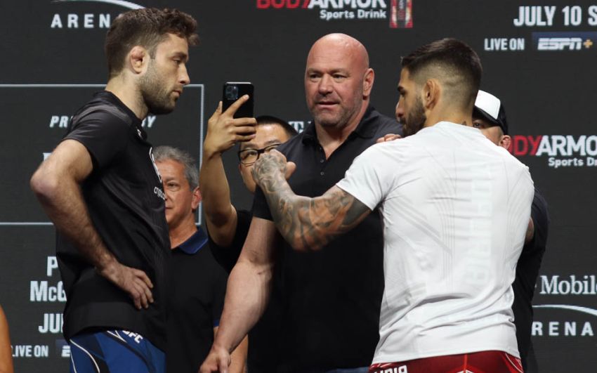 Видео боя Райан Холл - Илия Топурия UFC 264