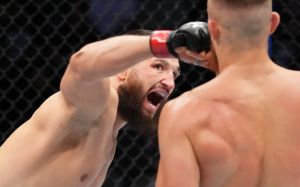 Украинец Игорь Потеря уступил в дебютном бою в UFC
