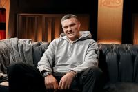 Эдди Хирн призывает Усика завершить карьеру: "Он добился совершенно всего"