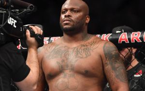 Деррик Льюис подерется с Благоем Ивановым на UFC 244