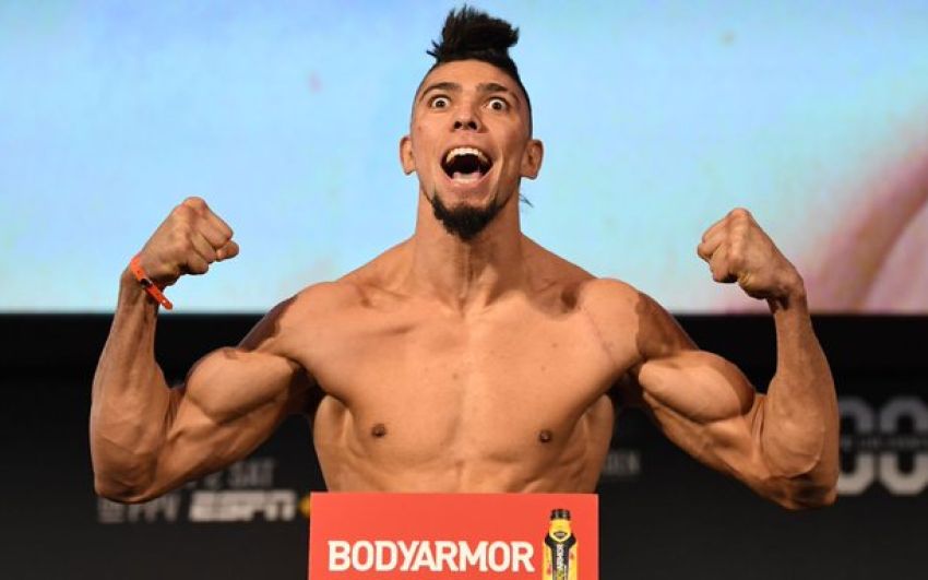 Бой Джонни Уокера и Райана Спэнна добавлен в кард турнира UFC 253