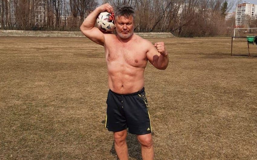 У Тактарова украли олимпийку и штаны после победы на UFC 6