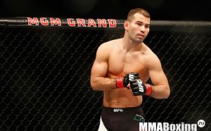 Артем Лобов vs. Крис Авила в разработке на UFC 202