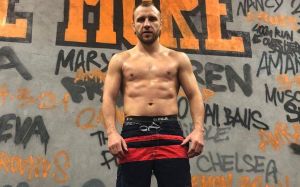 Макс Бурсак оспорит пояс чемпиона Европы