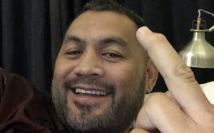 Марк Хант в жесткой форме раскритиковал UFC за ситуацию с Джоном Джонсом