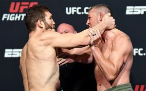 Ион Куцелаба устроил потасовку на дуэли взглядов перед турниром UFC on ESPN 23