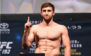 UFC: Руслан Магомедов сразится со Штефаном Штруве 