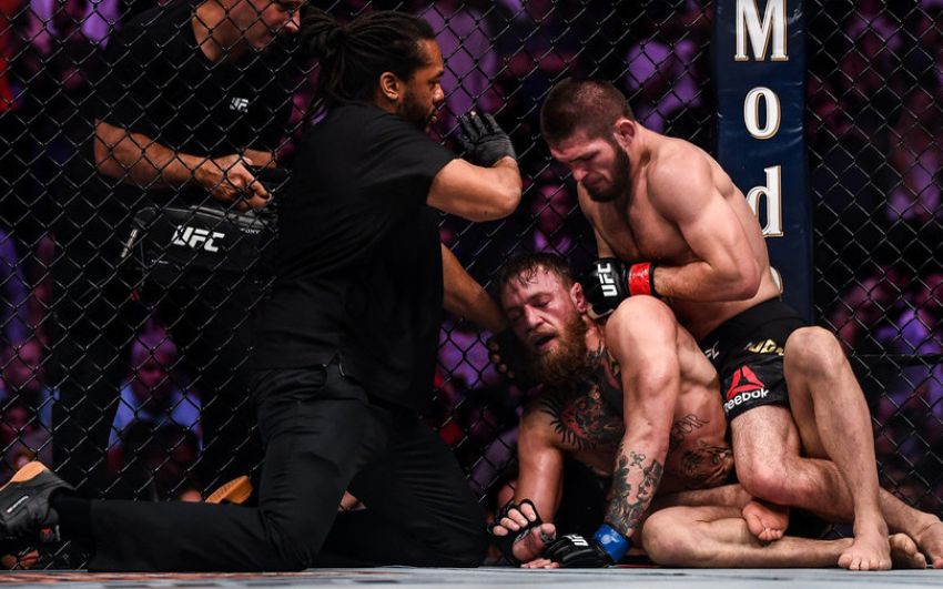 Хабиб Нурмагомедов досрочно победил Конора Макгрегора на UFC 229