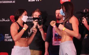 Видео боя Карла Эспарза - Марина Родригес UFC on ESPN 14