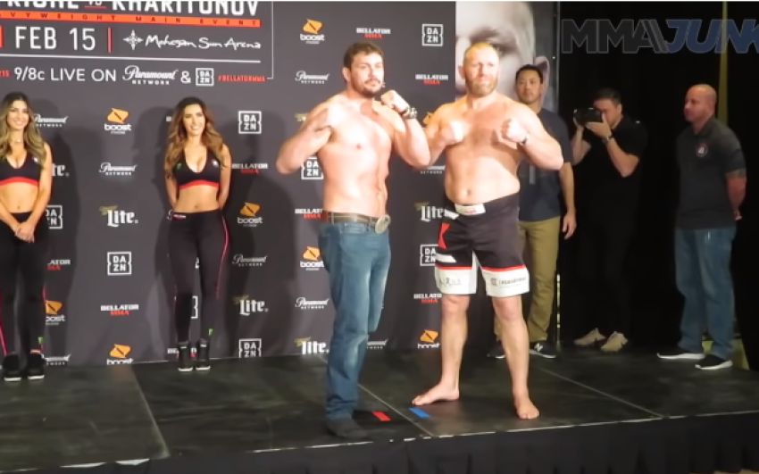Церемония взвешивания участников турнира Bellator 215: Харитонов - Митрион