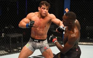 Пауло Коста признался, что ему следовало сняться с боя против Адесаньи