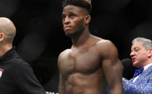 Хаким Даводу победил Кайла Бочняка на UFC 231