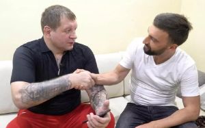 Камил Гаджиев прокомментировал слова Харитонова о том, что менеджер Емельяненко использует Александра