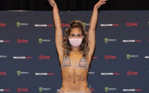 Результаты взвешивания турнира Bellator 259