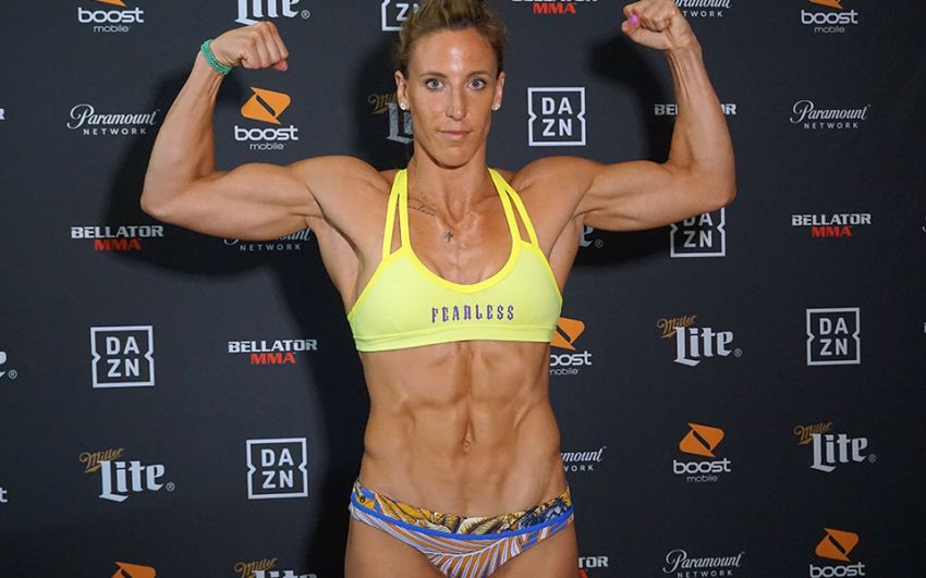Джулия Бадд заявила, что готова драться с Крис Сайборг в Bellator