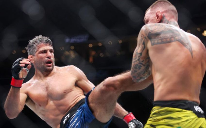 Видео боя Бенеил Дариуш – Ренато Мойкано UFC 317