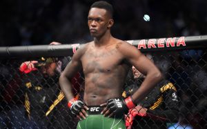 Боец UFC сказал, почему Адесанья может не вернуться на прежний уровень после перерыва