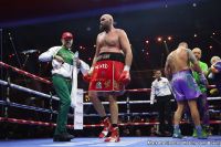 Гарет Дэвис похвалил Тайсона Фьюри за выступление в реванше с Александром Усиком: "Изнурительные 24 раунда"