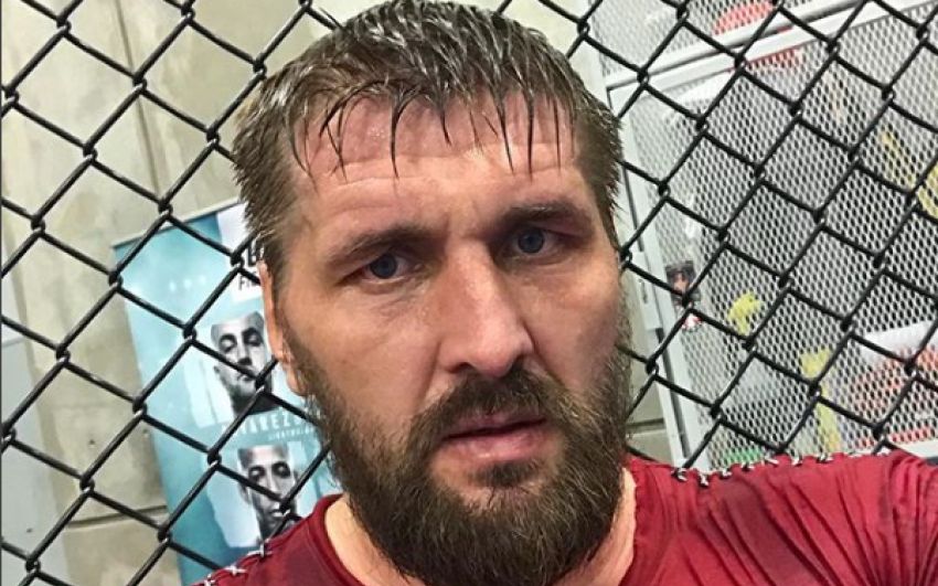 Виталий Минаков в январе может встретиться с Сергеем Харитоновым