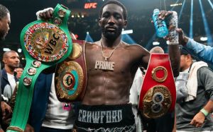 "Тошнотворный поступок". Глава WBC Сулейман раскритиковал решение IBF по поводу Кроуфорда