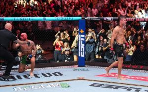 Видео боя Диего Лопес – Жан Силва UFC Fight Night 259