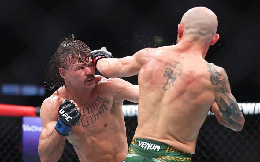 Алекс Волкановски уверенно прошел Диего Лопеса в реванше на UFC 325