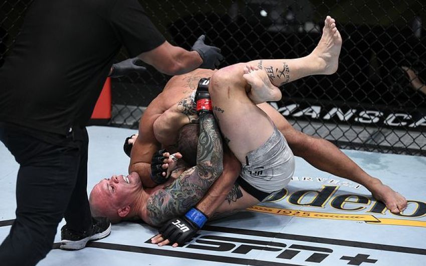 Бонусы турнира UFC on ESPN 18: Энтони Смит - Девин Кларк
