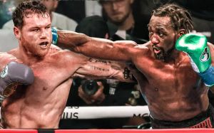 Сергей Богачук дал прогноз на бой Альварес - Кроуфорд
