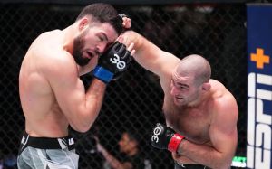 Видео боя Нассурдин Имавов - Шон Стриклэнд UFC Fight Night 217