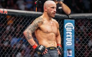 Волкановски дал точный прогноз на главный бой UFC 301