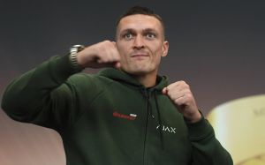 Александр Усик: "Купайтесь в бассейне с хлоркой, пейте воду из-под крана"