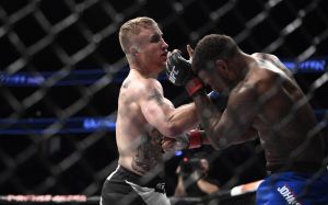 Видео боя Джастин Гэтжи - Майкл Джонсон TUF 25 Finale
