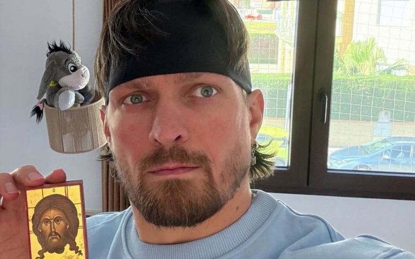 Александр Усик о бое Фьюри-Махмудов: "Я посмотрел половину боя и ушел молиться"