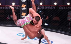 Видео боя Аарон Пико – Соло Хэйтли-младший Bellator 242